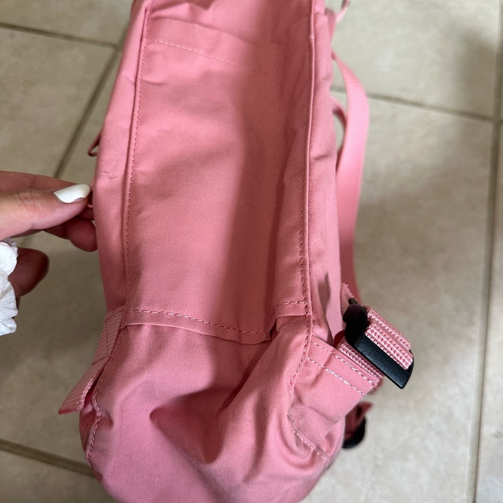Fjällräven Pink Backpack - Picture 3 of 6